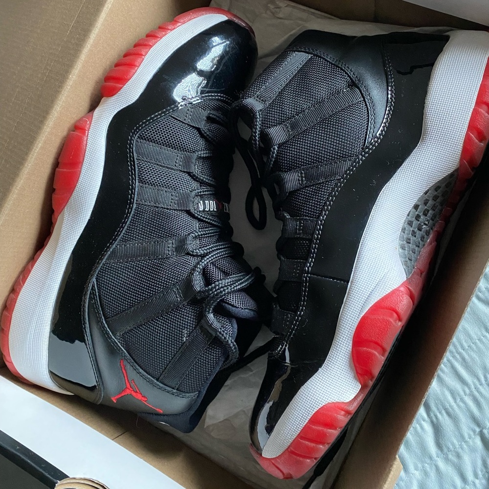 AIR JORDAN 11 - 2012 BRED size 10